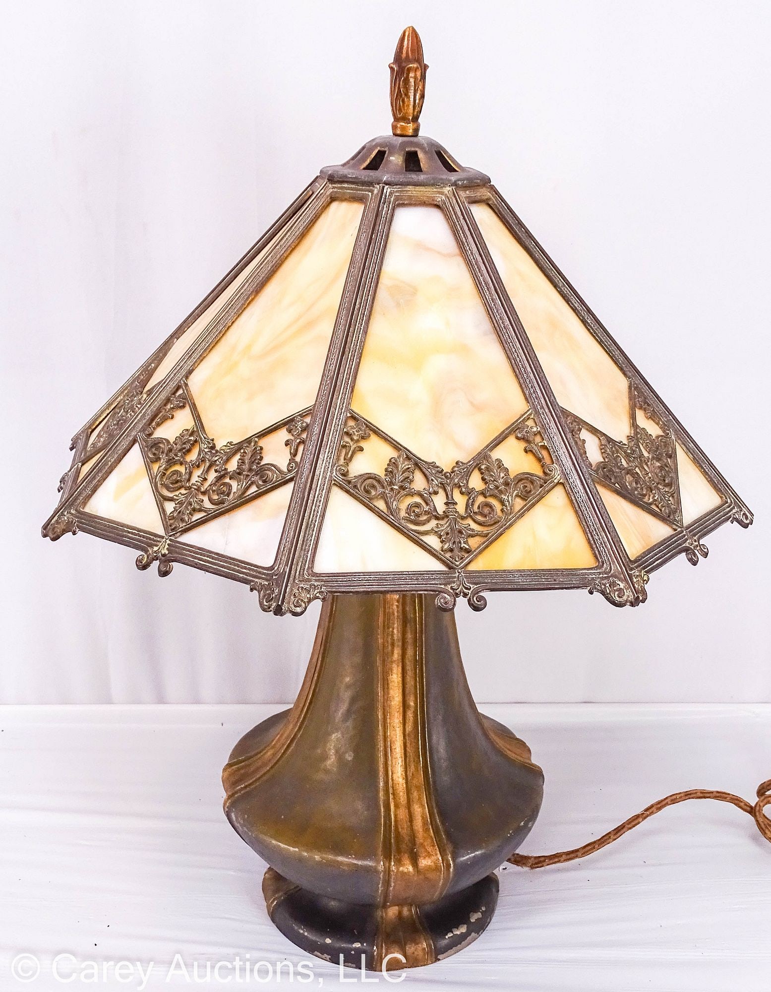 1908 SIGNED BRADLEY & HUBBARD ARTS  CRAFTS LAMP (1 of 12)