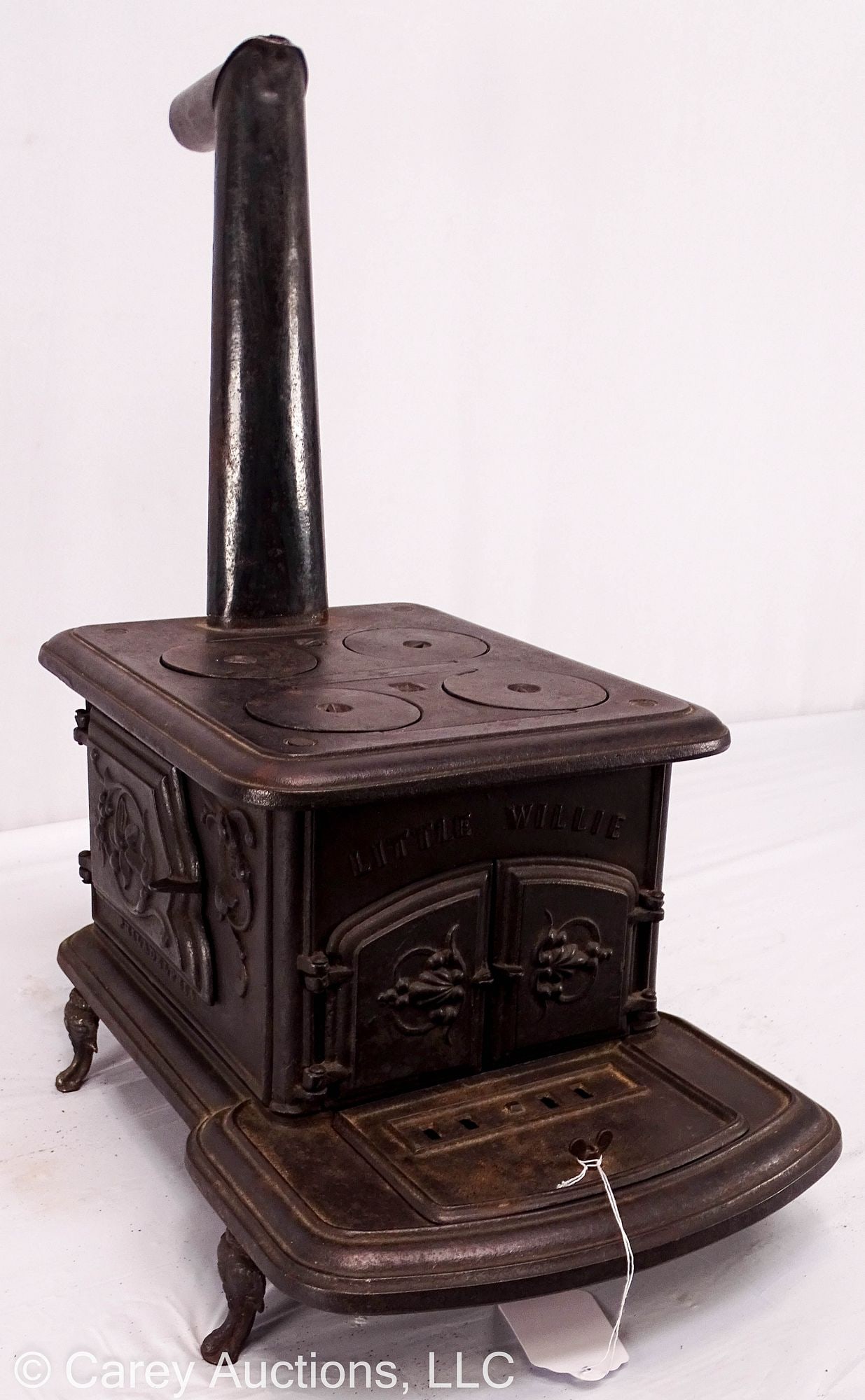 ABBOTT & NOBLE "LITTLE WILLIE" CAST IRON COOKSTOVE (1 of 11)