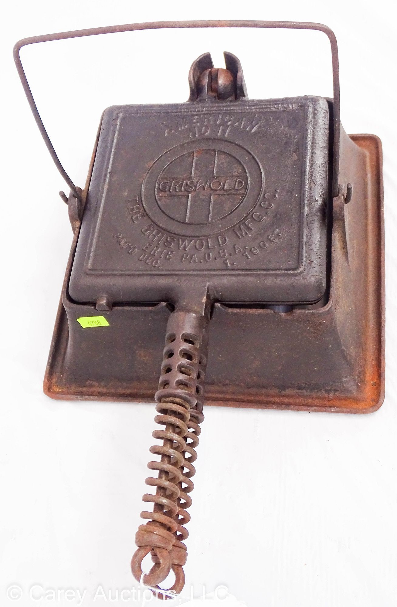 GRISWOLD No 11 CAST IRON SQUARE WAFFLE IRON (1 of 7)
