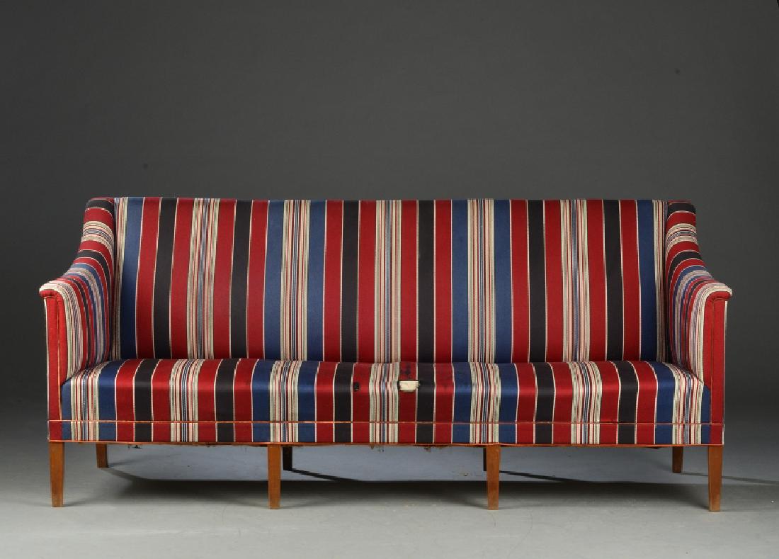 KAARE KLINT SOFA (1 of 6)