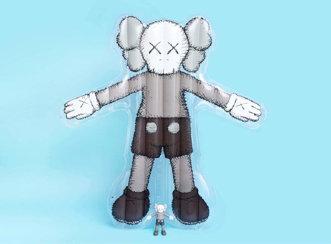 Holiday Floating Bed - Kaws (1 of 2)