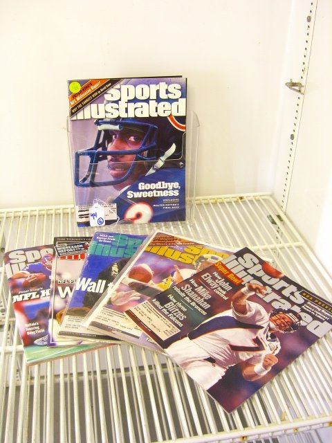 (6) Sports Illustrated Walter Payton 1999, John Elw