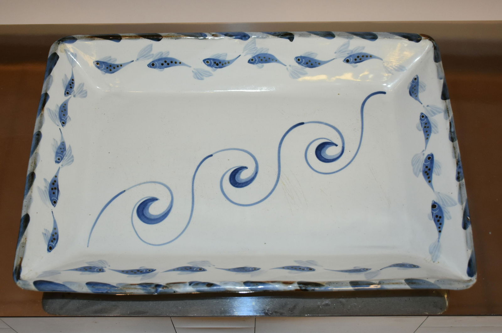 Large rectangular blue and white Simon Pearce platter (1 of 2)