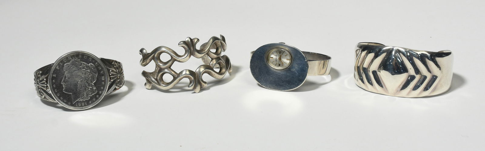 Merano silver Mid Century watch w/ 3 silver bracelets (1 of 8)