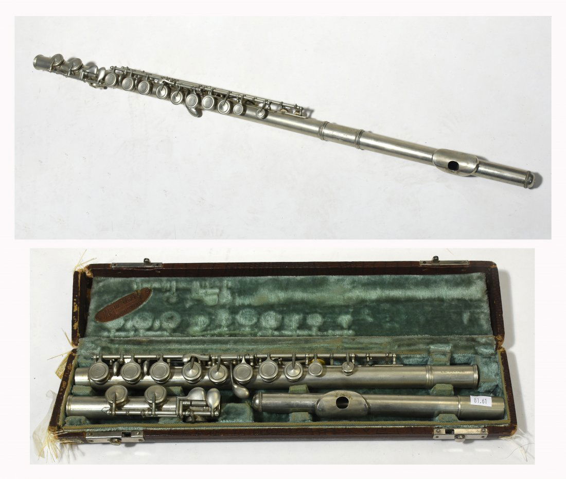 Silver flute "Le Maire, Paris" with case (1 of 8)