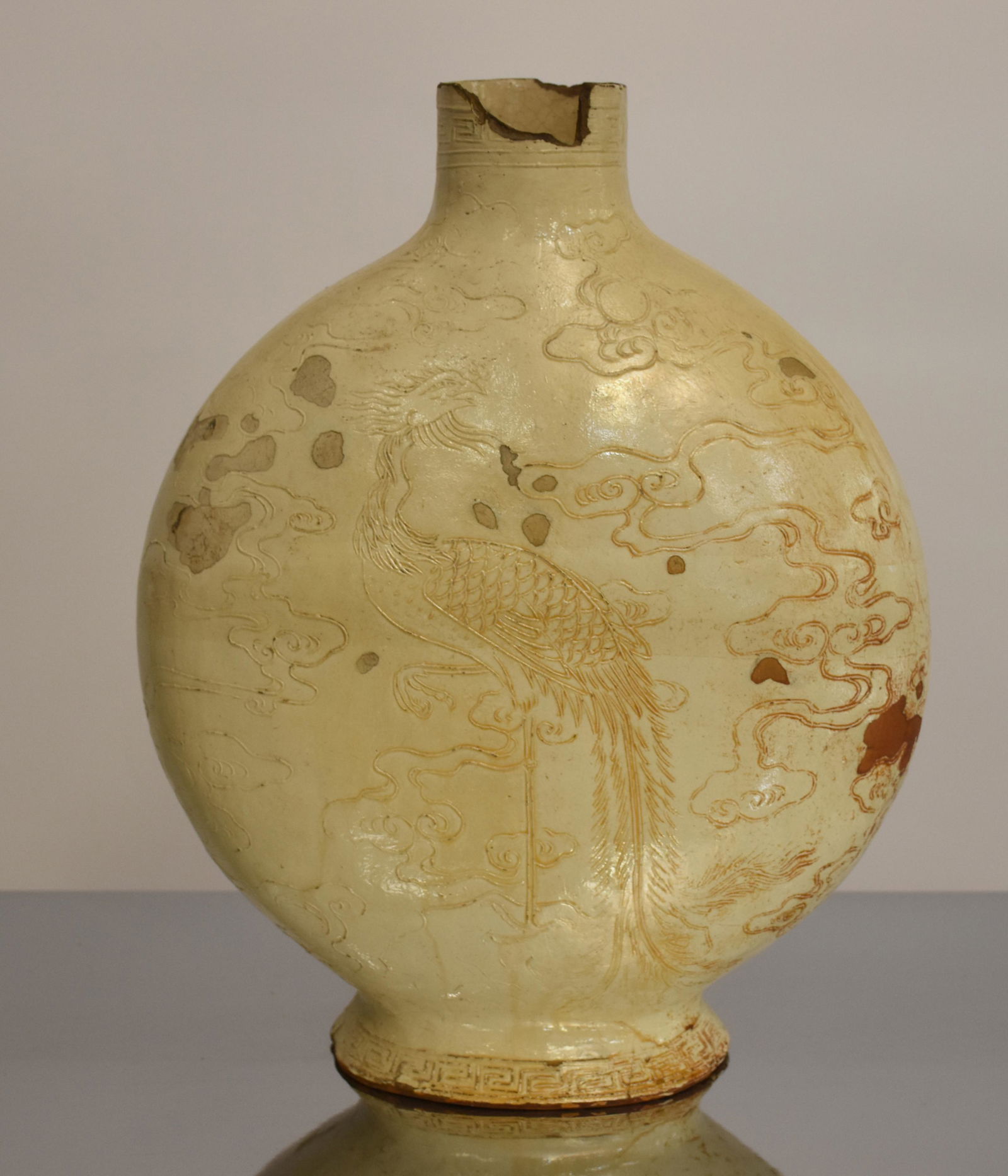 Early Chinese creamy white glazed, moon shaped flask (1 of 5)