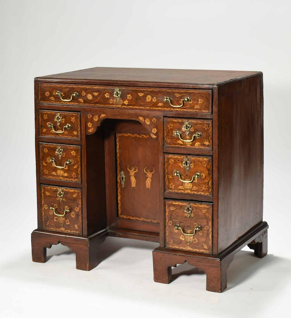Fine Chippendale Marquetry Inlaid Kneehole Desk (1 of 9)