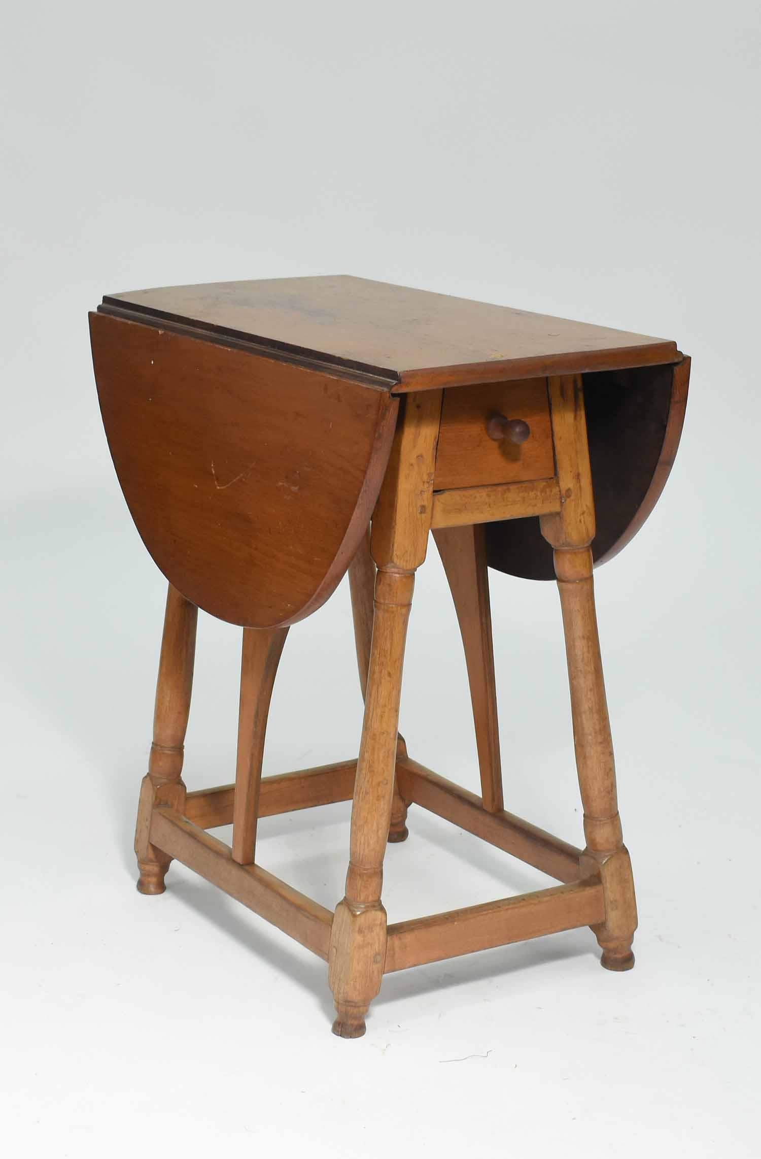 Small Butterfly Drop Leaf Table (1 of 5)