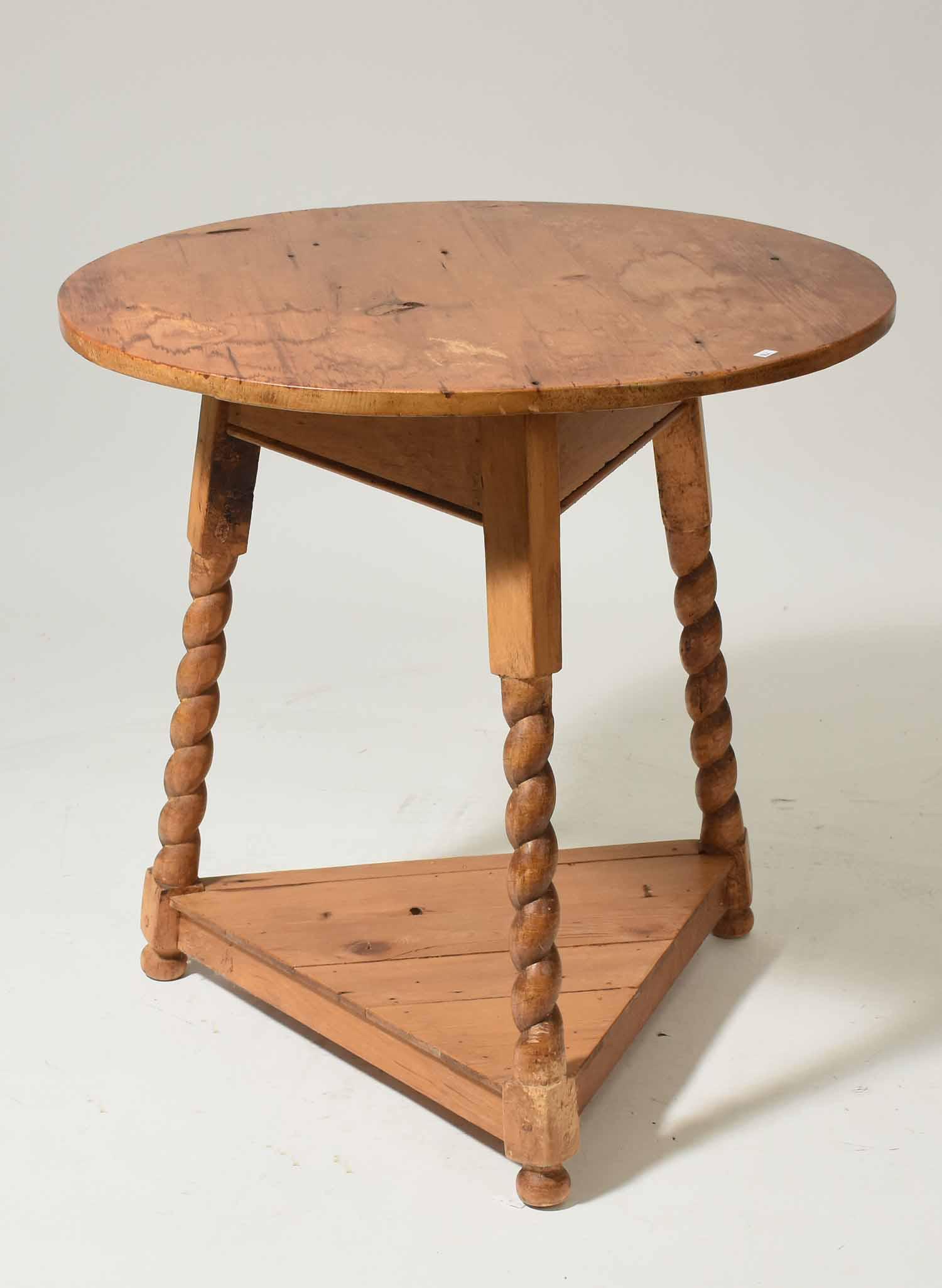 Round English Pub Table (1 of 4)