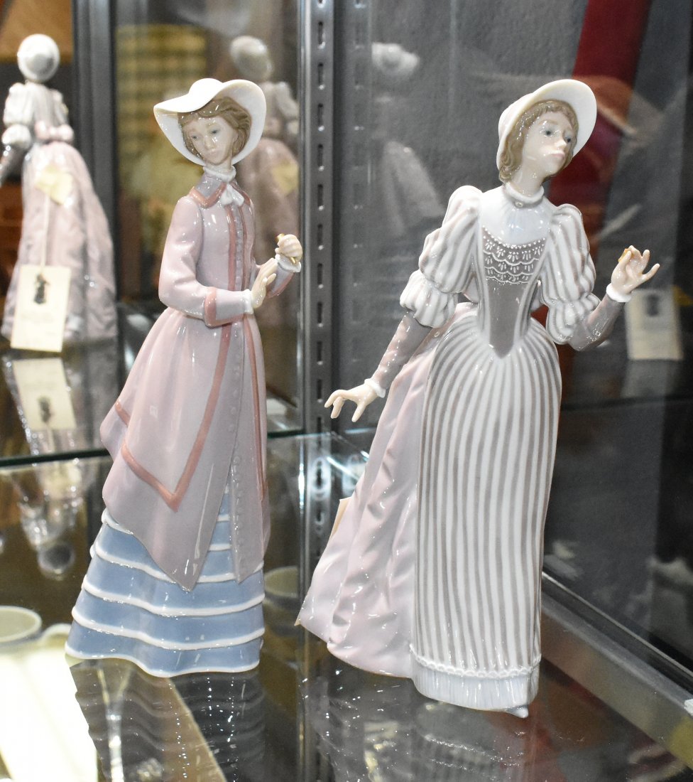 Two Lladro Porcelain Figurines (1 of 5)