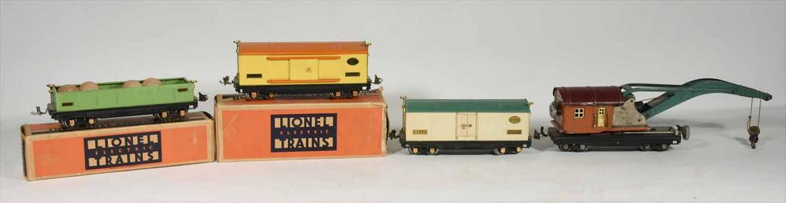 Lionel 800 series freight cars: Lionel 800 series freight cars, 810 Crane, 814R Reefer, 814 Boxcar, with box; 812 Gondola w/box
