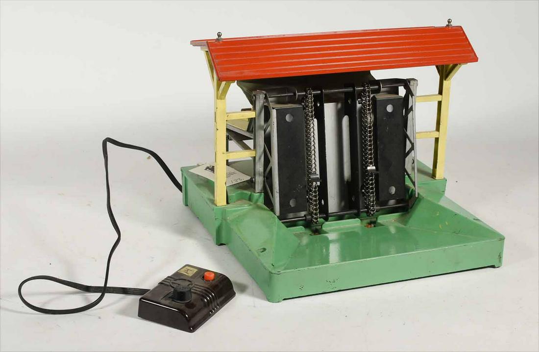Lionel No. 164 Remote Control Lumber Shed: Lionel No. 164 Remote Control Lumber Shed