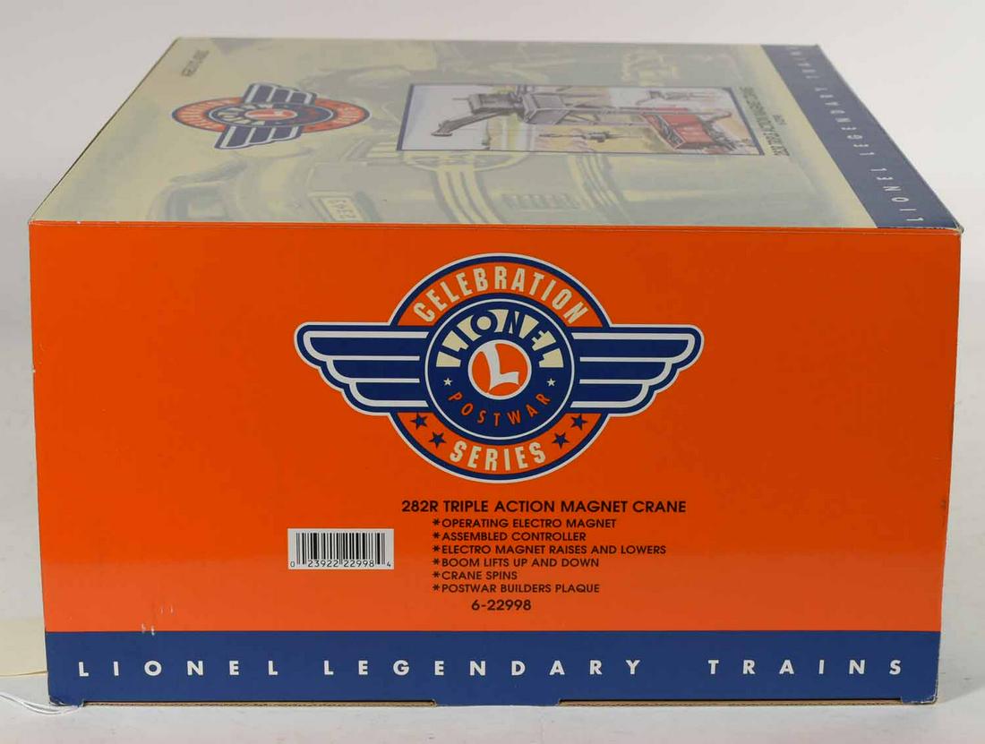 Lionel 22998 282R Triple Action Magnet Crane: Lionel 22998 282R Triple Action Magnet Crane, original box