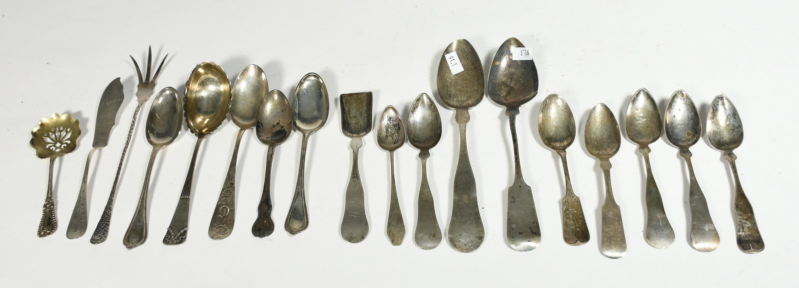 17 pieces of silver flatware: 17 pieces of silver flatware, 8 sterling spoons and forks 7.5 t oz, with 9 coin silver spoons 6.5 t oz. 