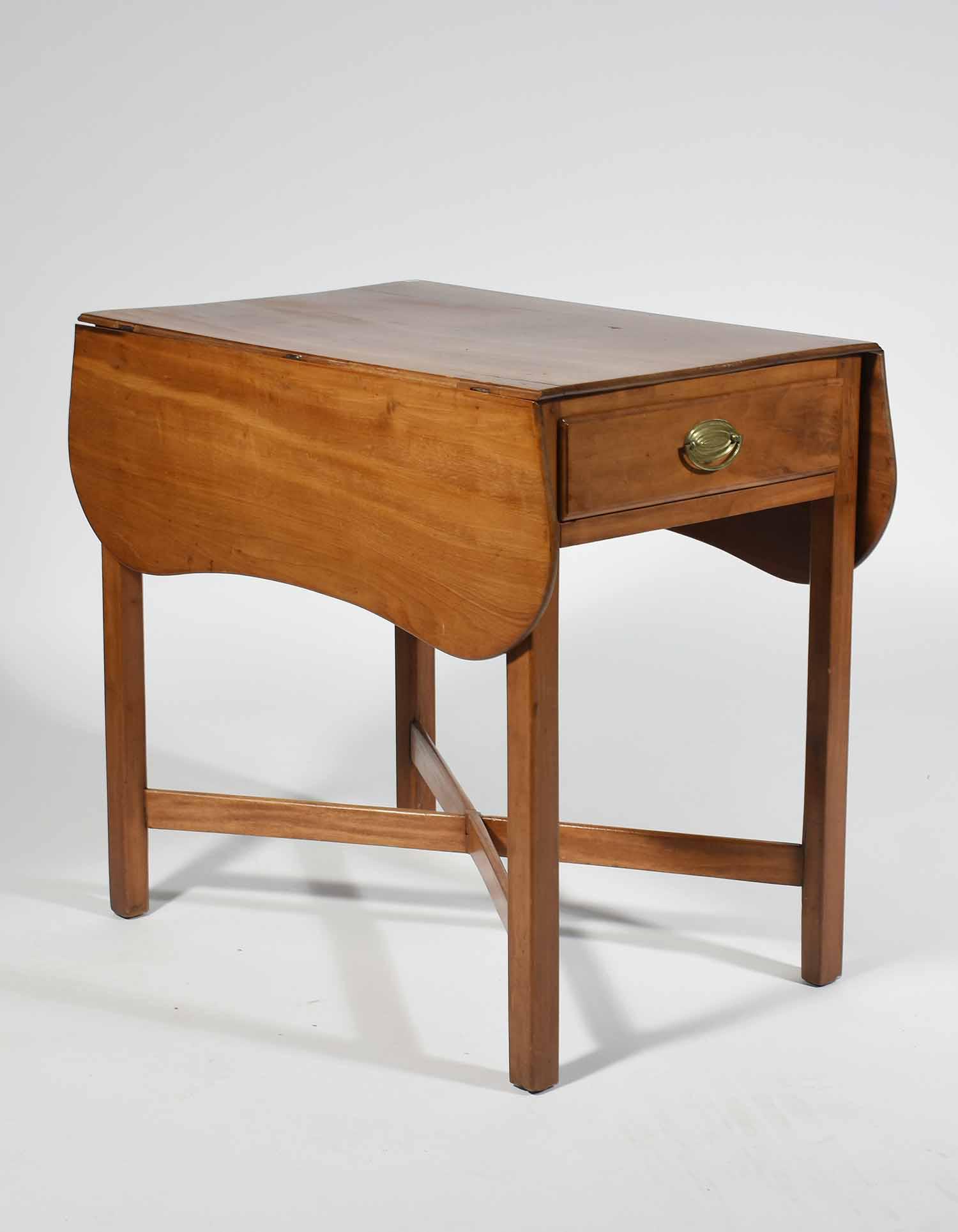 Late 18th C./ E. 19th C. Pembroke table (1 of 5)