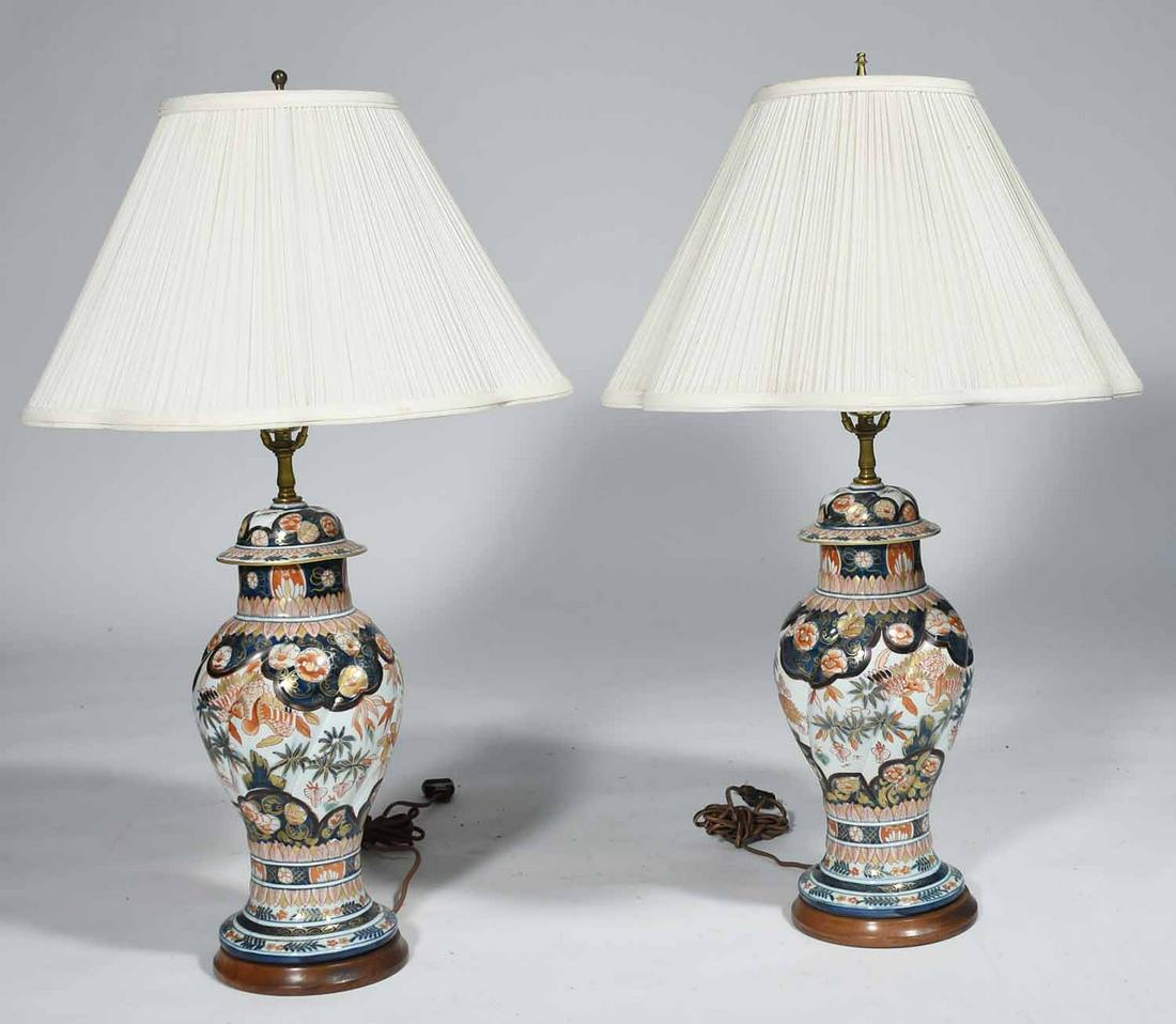 PAIR OF IMARI PORCELAIN TABLE LAMPS (1 of 6)