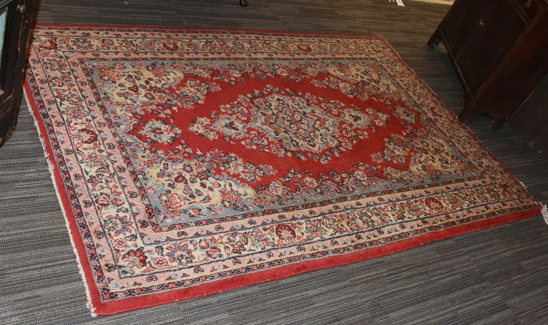 ORIENTAL SAROUK SCATTER RUG (1 of 5)