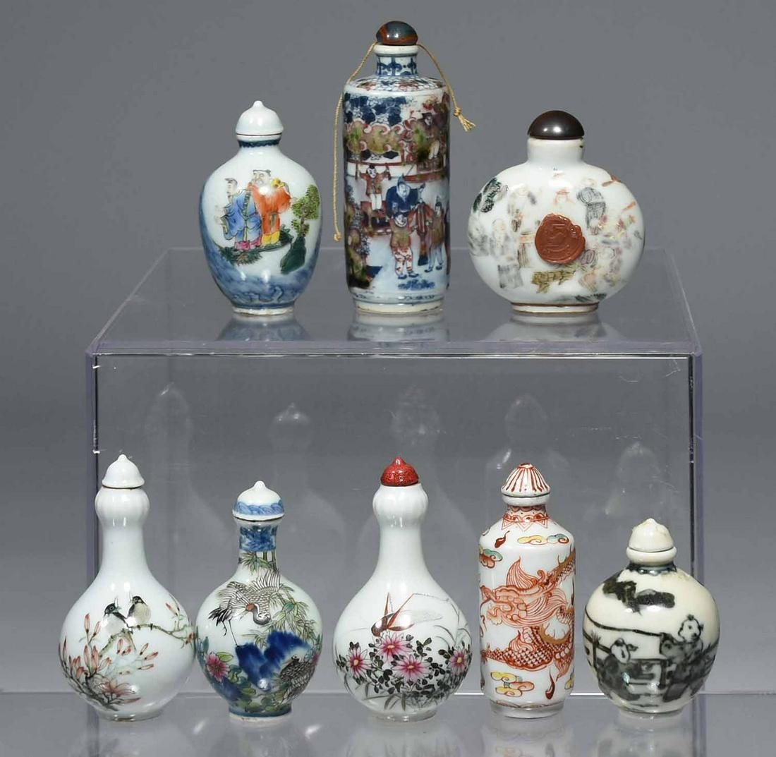 COLLECTION OF EIGHT SIGNED CHINESE PORCELAIN SNUFF (1 of 8)