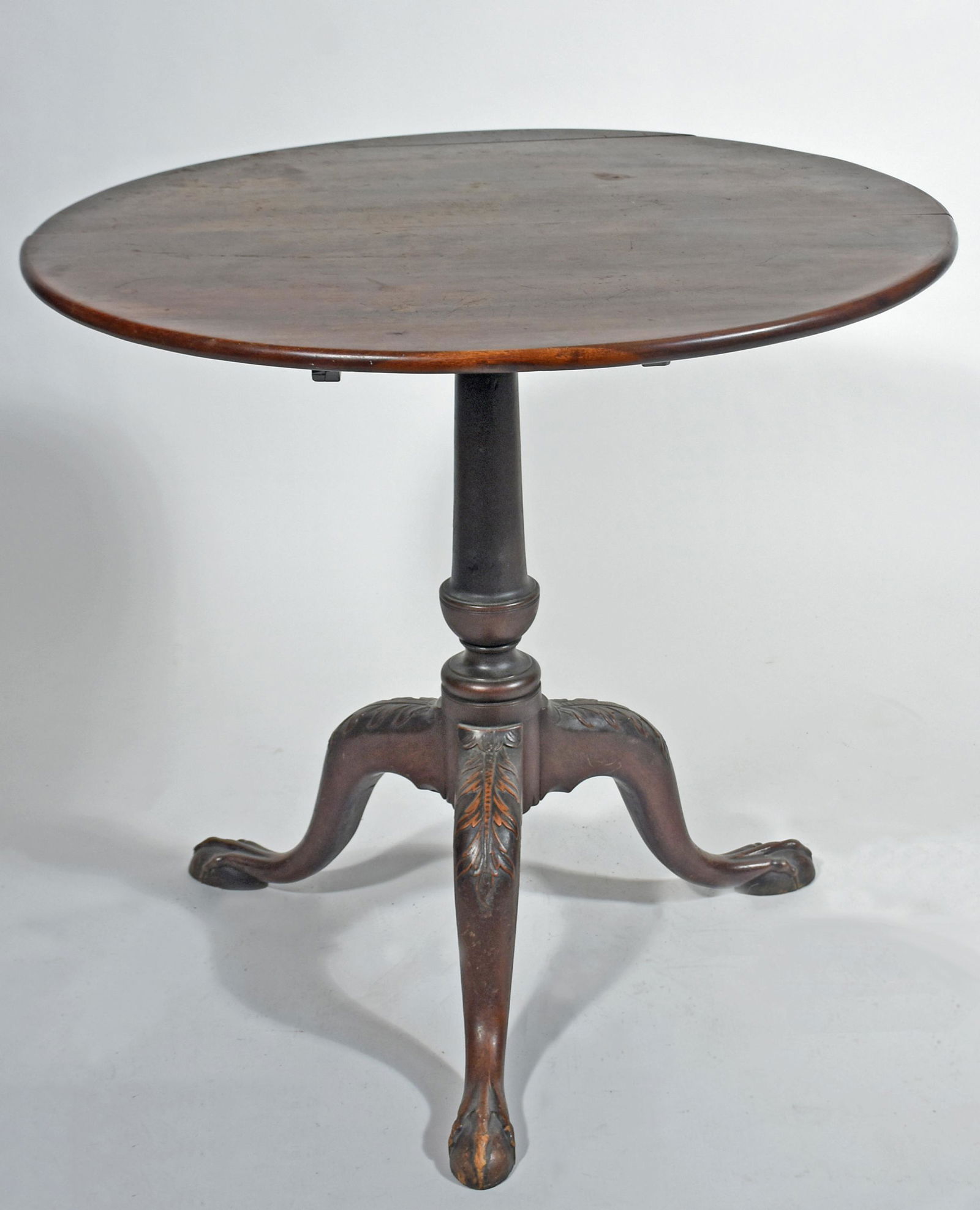 18TH C. AMERICAN CARVED MAHOGANY TEA TABLE. (1 of 12)