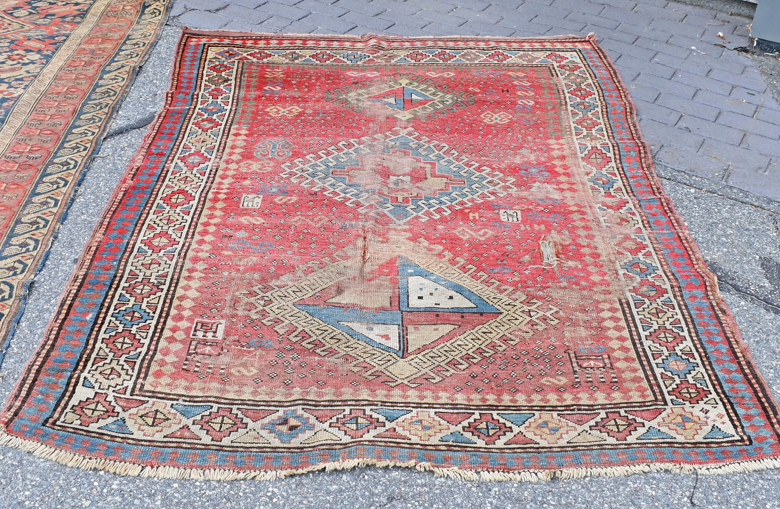 2 ANTIQUE ORIENTAL RUGS. (1 of 9)