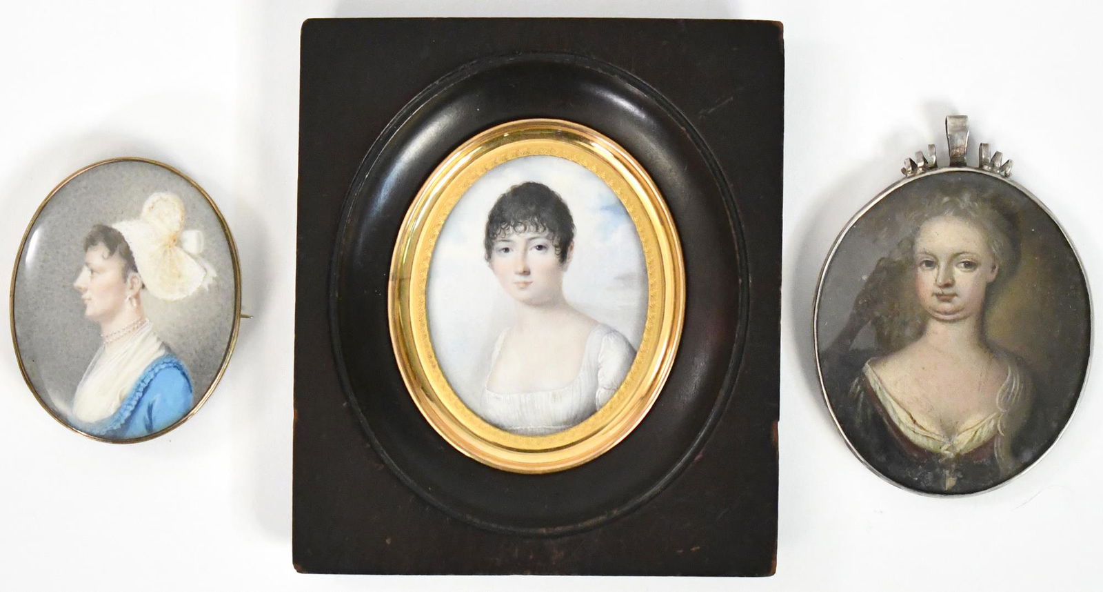 17TH C. MINIATURE PORTRAIT WITH TWO OTHER MINIATURES. (1 of 5)