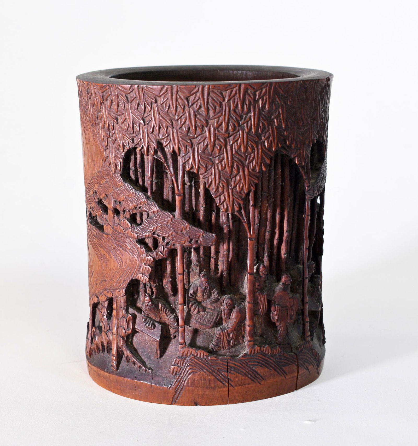 EARLY CARVED CHINESE BAMBOO BRUSH POT. (1 of 6)