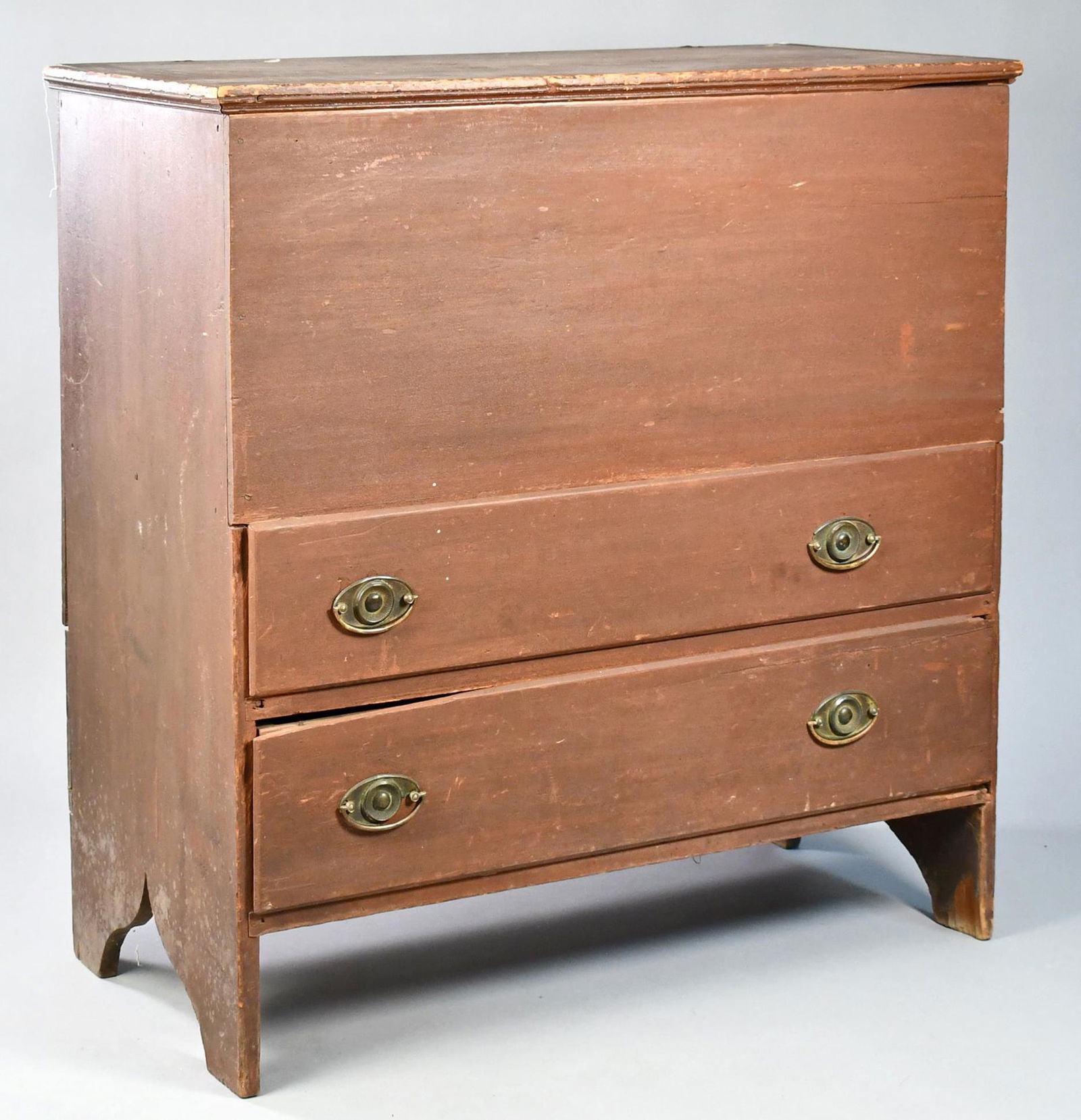 EARLY 19TH C. RED PAINTED VT TWO DRAWER BLANKET CHEST. (1 of 11)