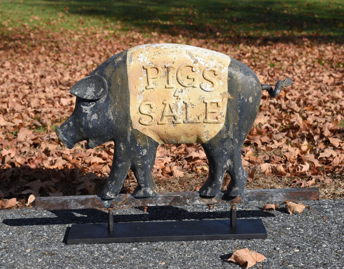 ANTIQUE PAINTED CAST IRON PIG TRADE SIGN. (1 of 8)