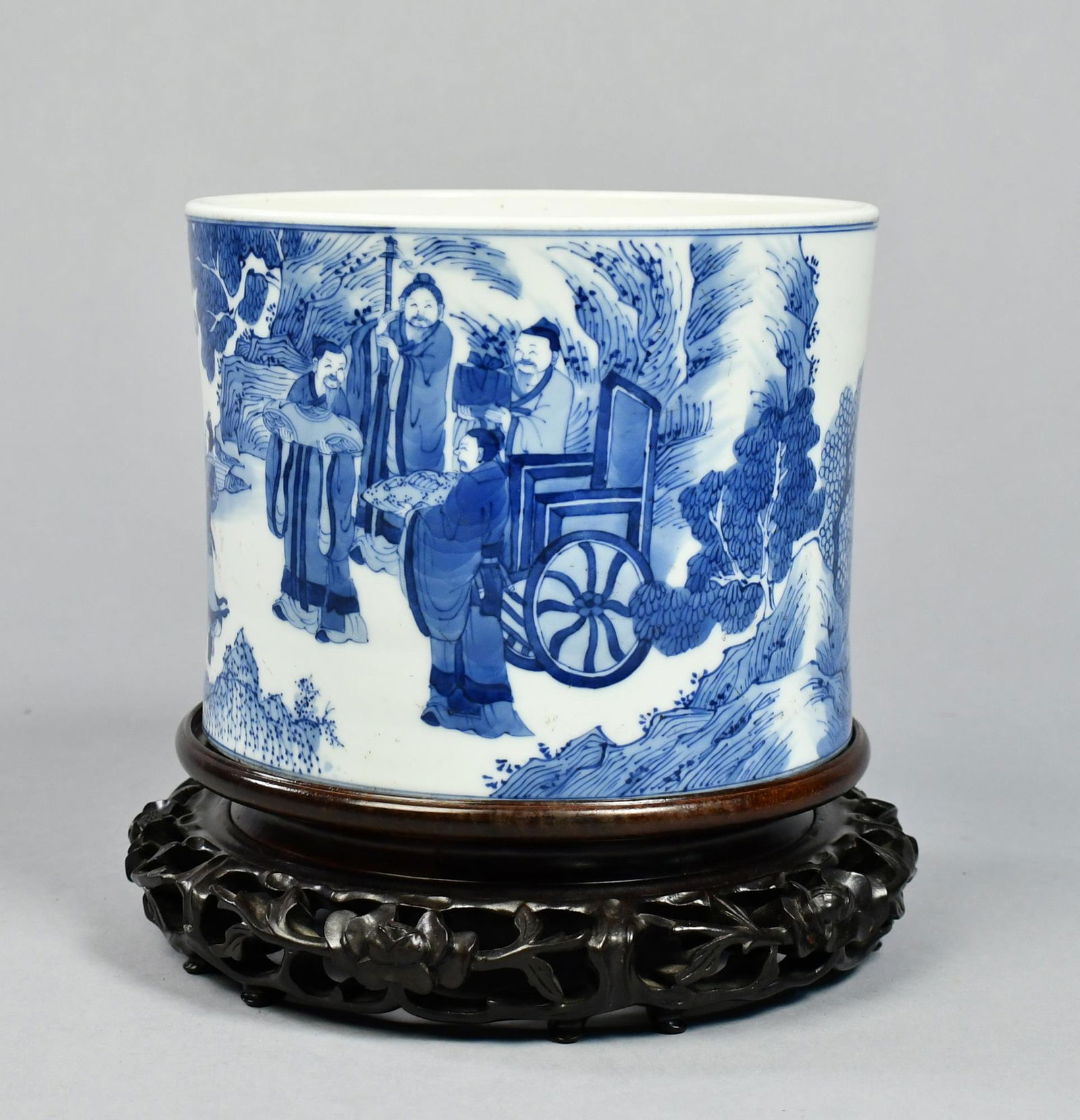 SIGNED BLUE AND WHITE CHINESE PORCELAIN BOWL. (1 of 7)