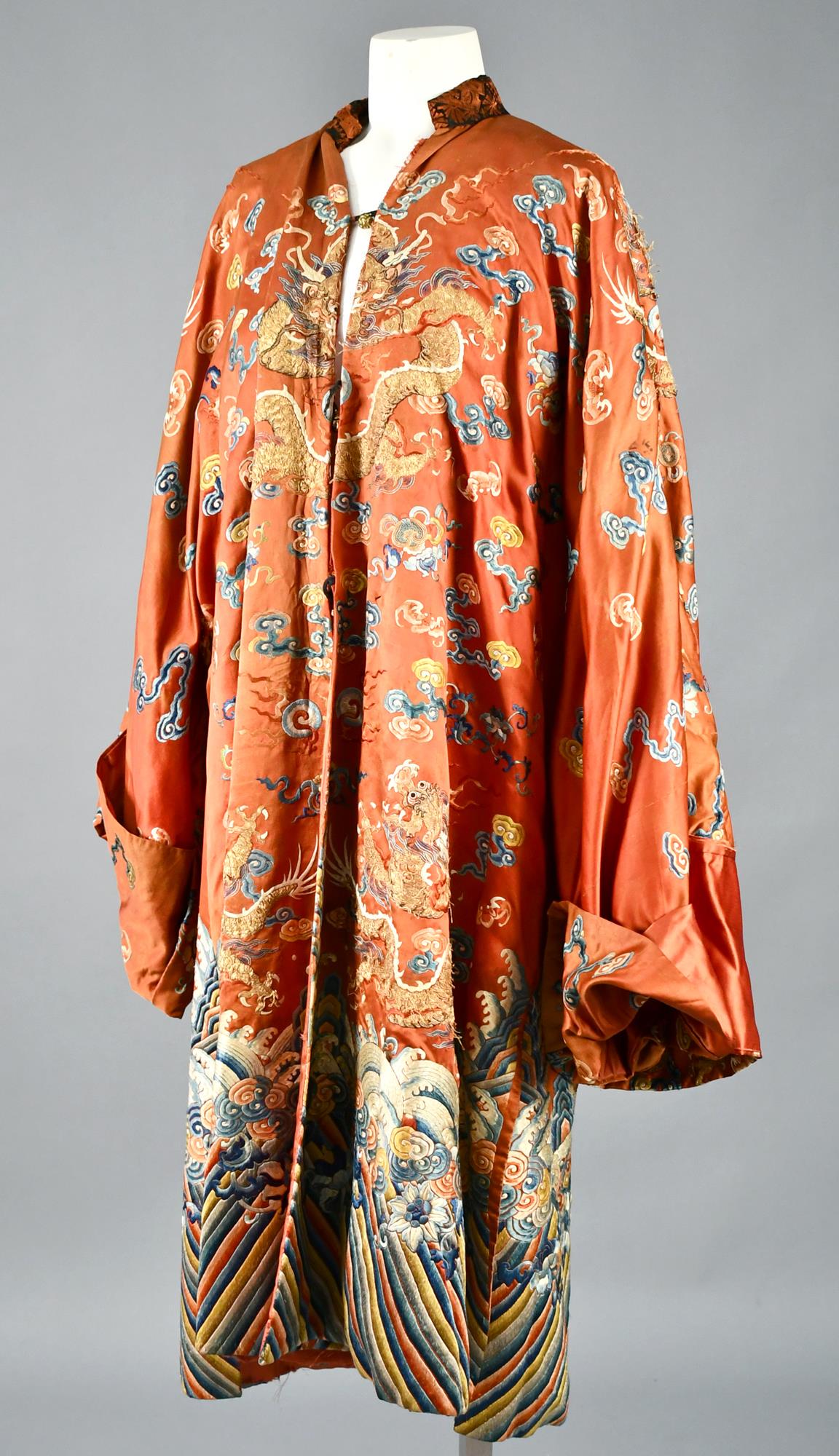 EARLY CHINESE KIMONO WITH GOLD THREADS, DRAGON MOTIFS (1 of 6)