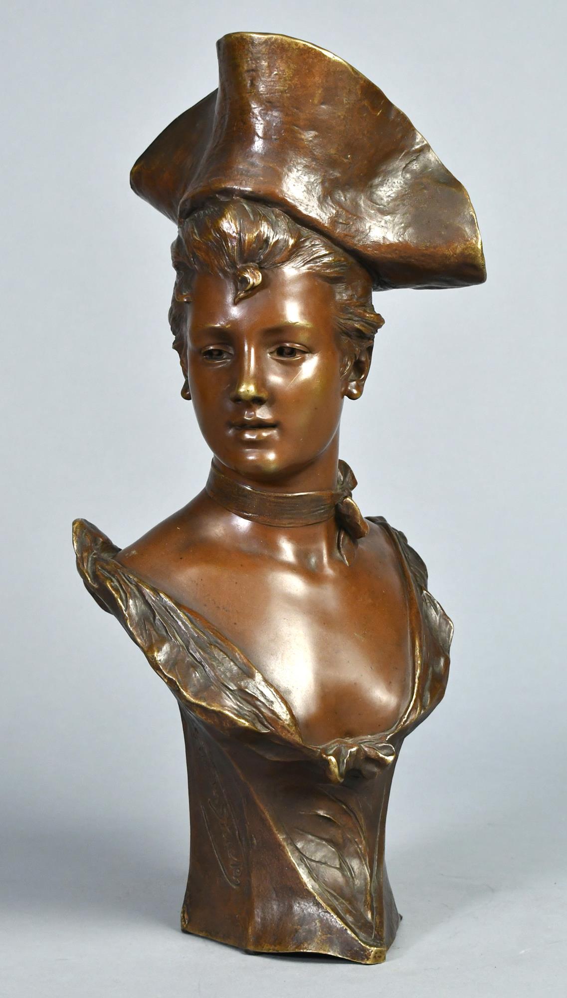 19TH. C. FRENCH BRONZE BUST, WOMAN. (1 of 6)