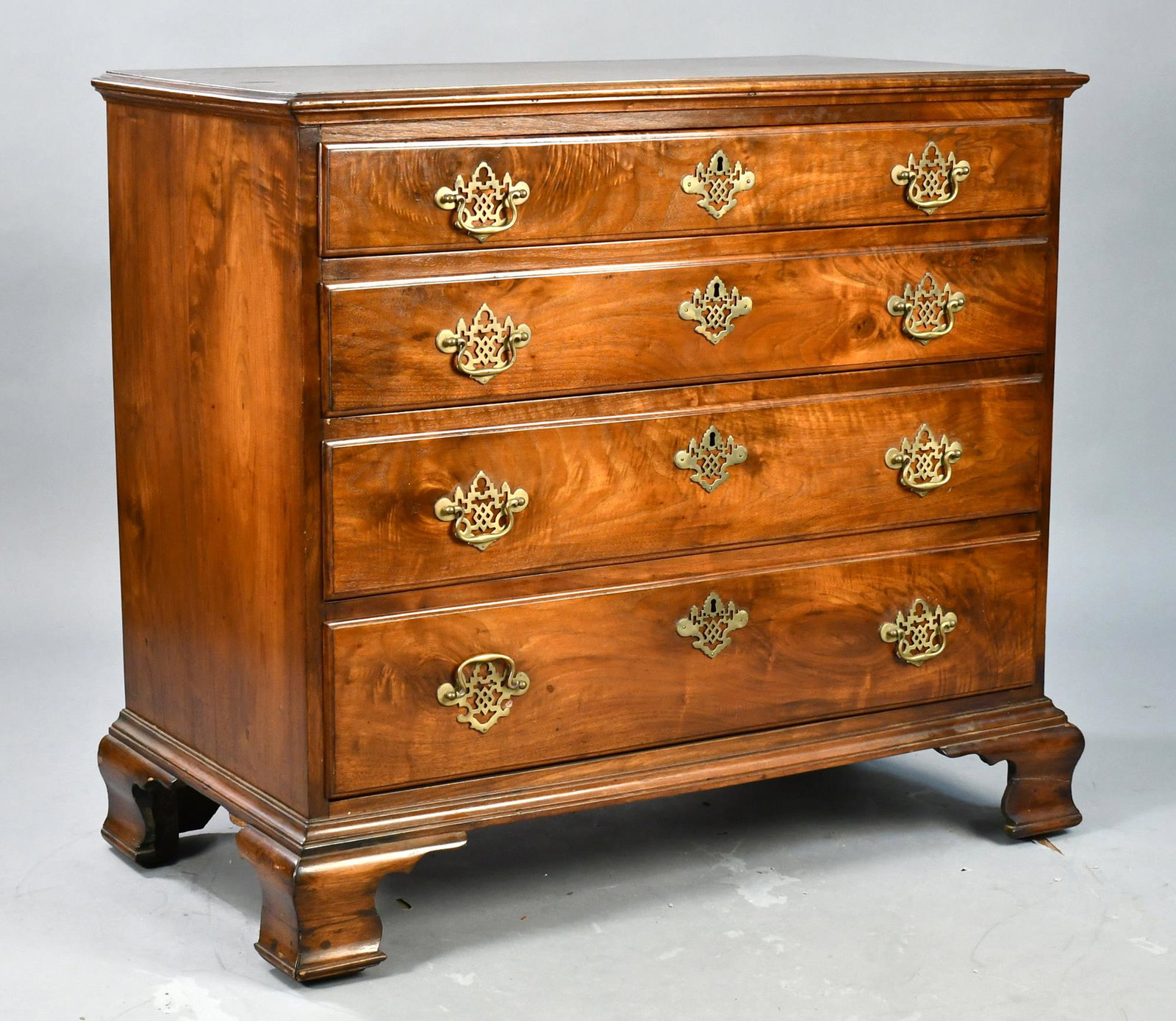 18TH C. PA CHIPPENDALE CHEST. (1 of 6)