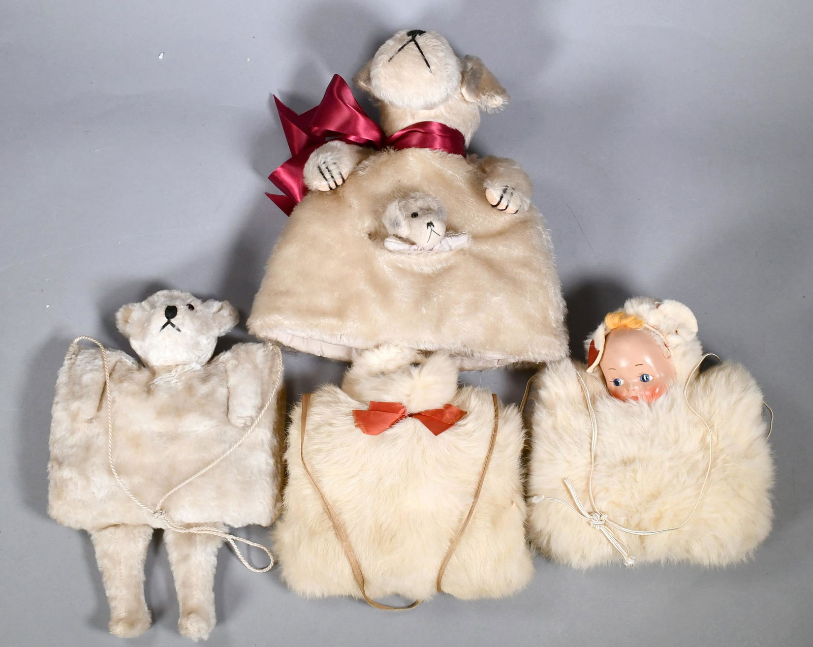 FOUR ANTIQUE CHILDREN'S HAND MUFFS. (1 of 5)