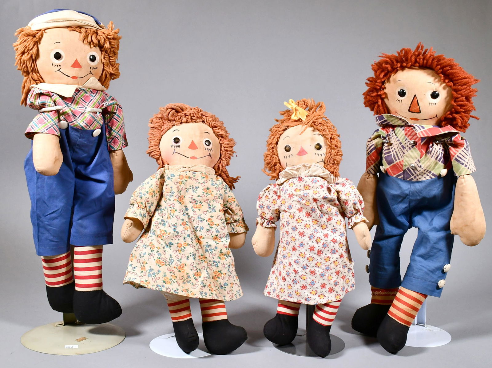 TWO RAGGEDY ANN AND TWO RAGGEDY ANDY DOLLS. (1 of 9)