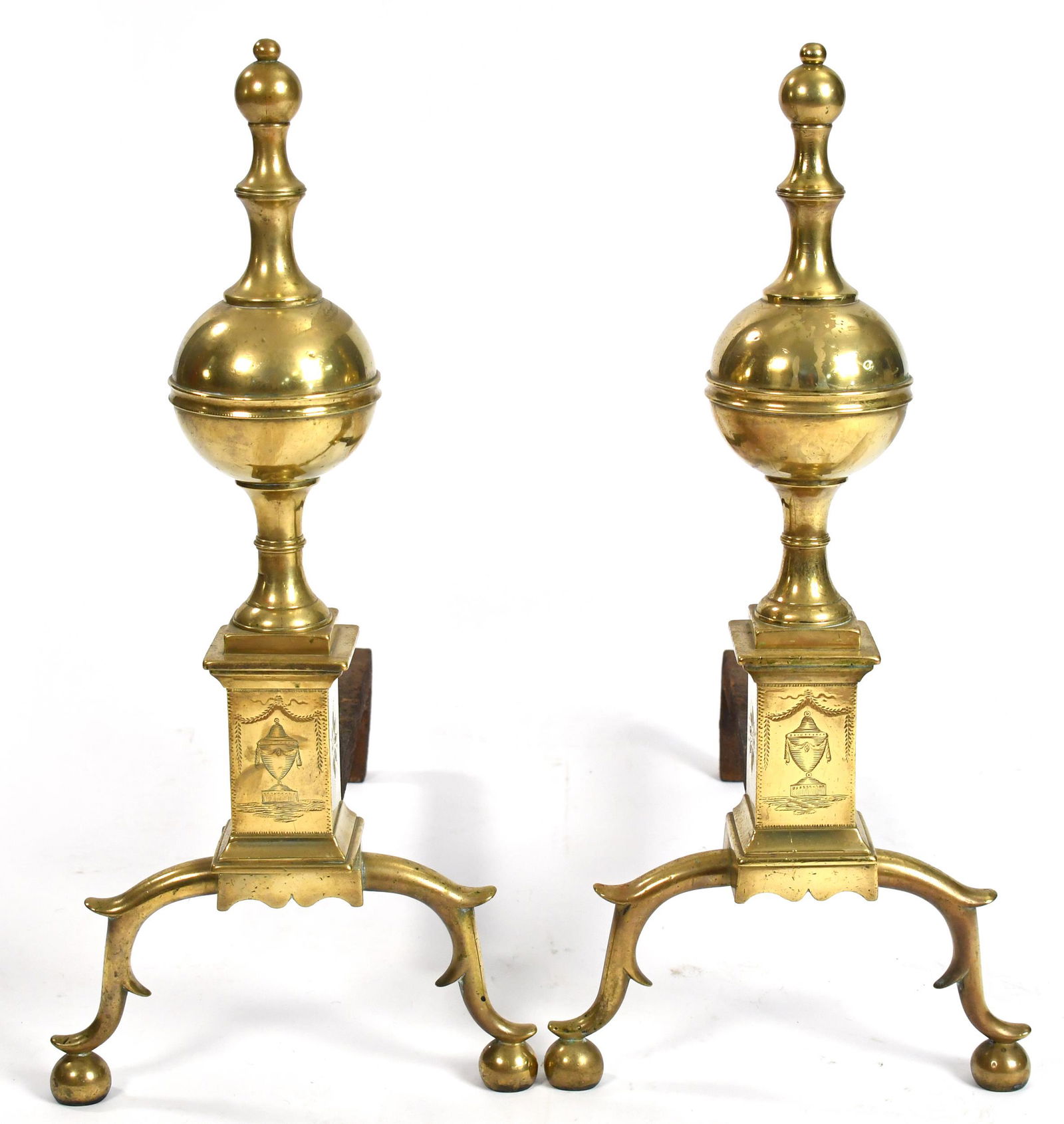 CA. 1800 FEDERAL ENGRAVED BRASS ANDIRONS. (1 of 5)