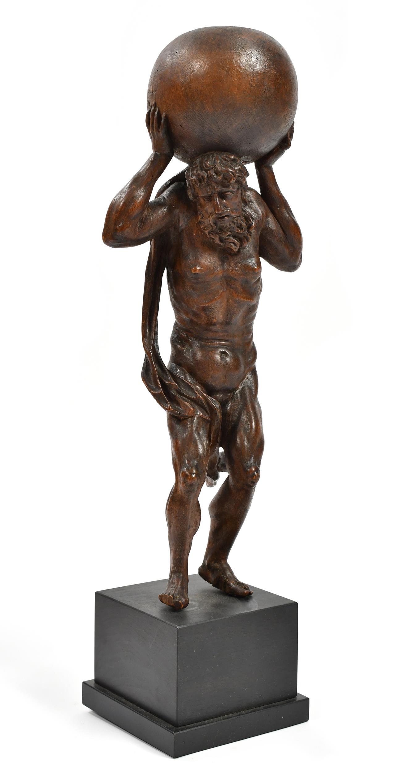 18TH C. CONTINENTAL WOOD CARVING OF ATLAS. (1 of 6)