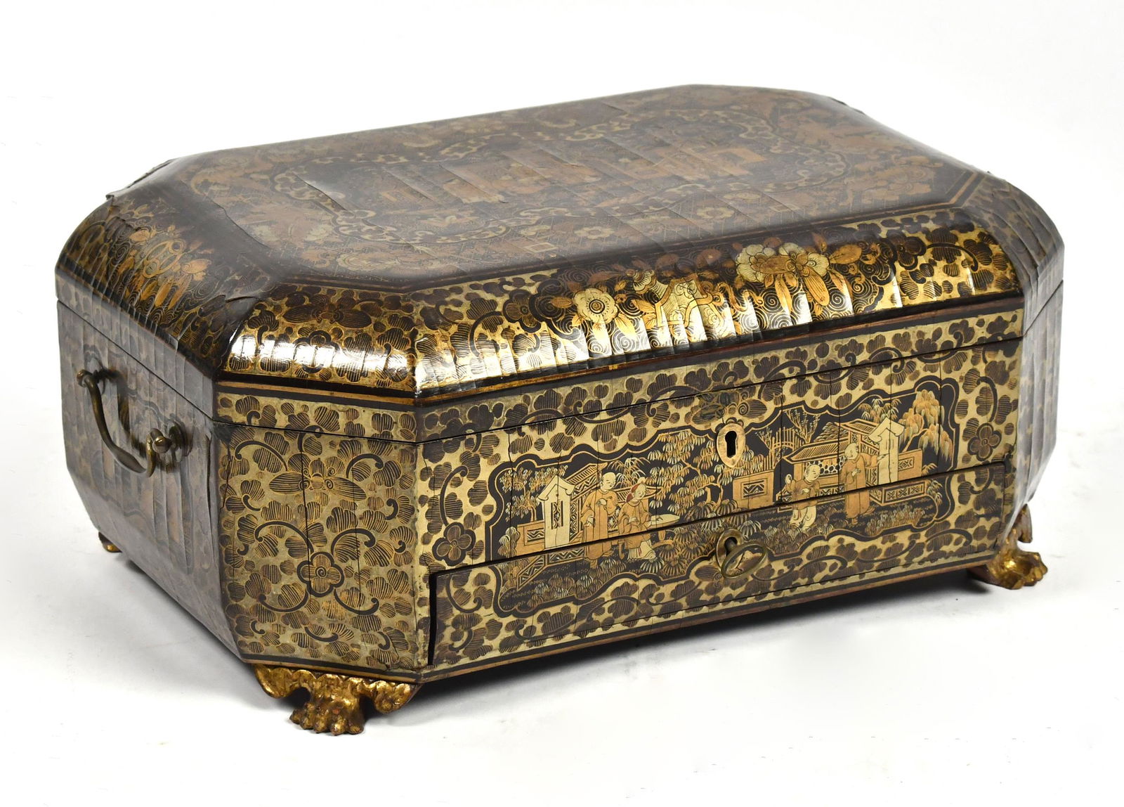CHINESE LAQUERWARE SEWING BOX WITH CONTENTS. (1 of 16)