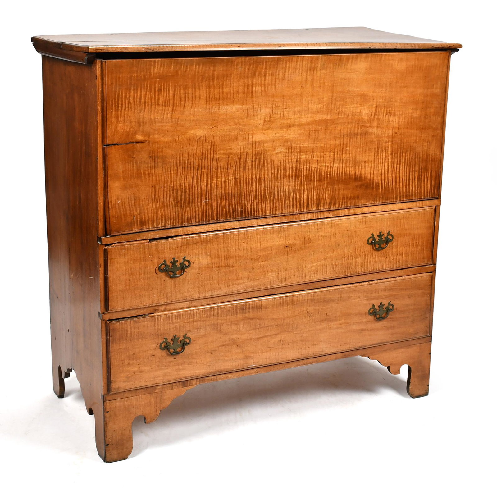 EARLY 19TH C. CURLY MAPLE BLANKET CHEST. (1 of 11)