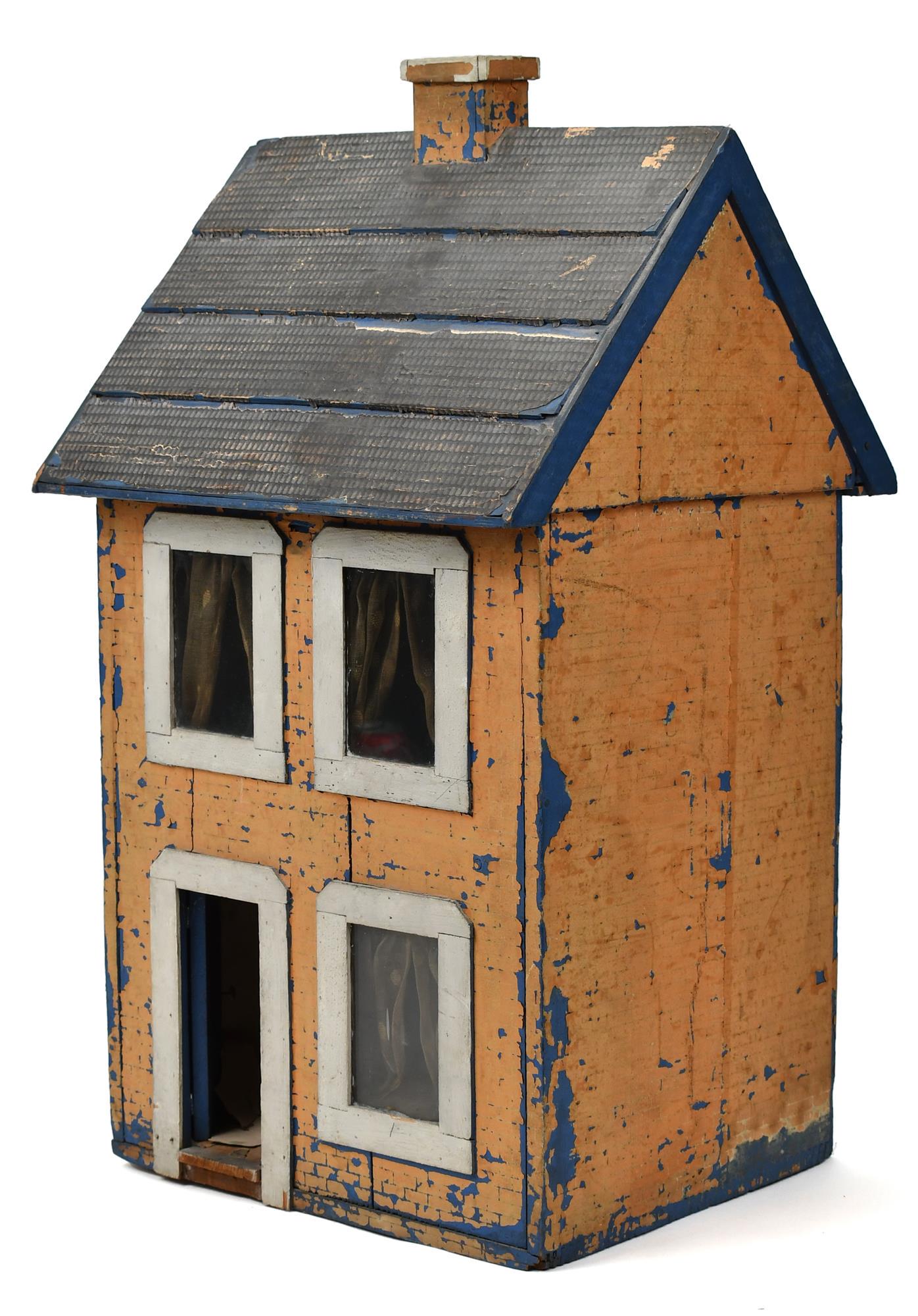 ANTIQUE PA TWO STORY DOLLHOUSE. (1 of 6)