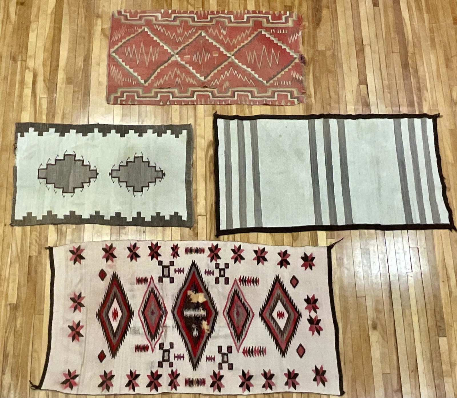 FOUR NAVAJO RUGS. (1 of 11)