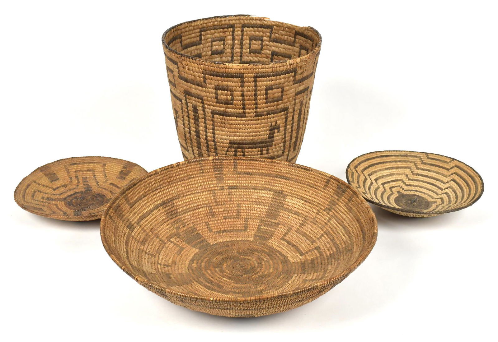FOUR ANTIQUE PIMA BASKETS. (1 of 11)