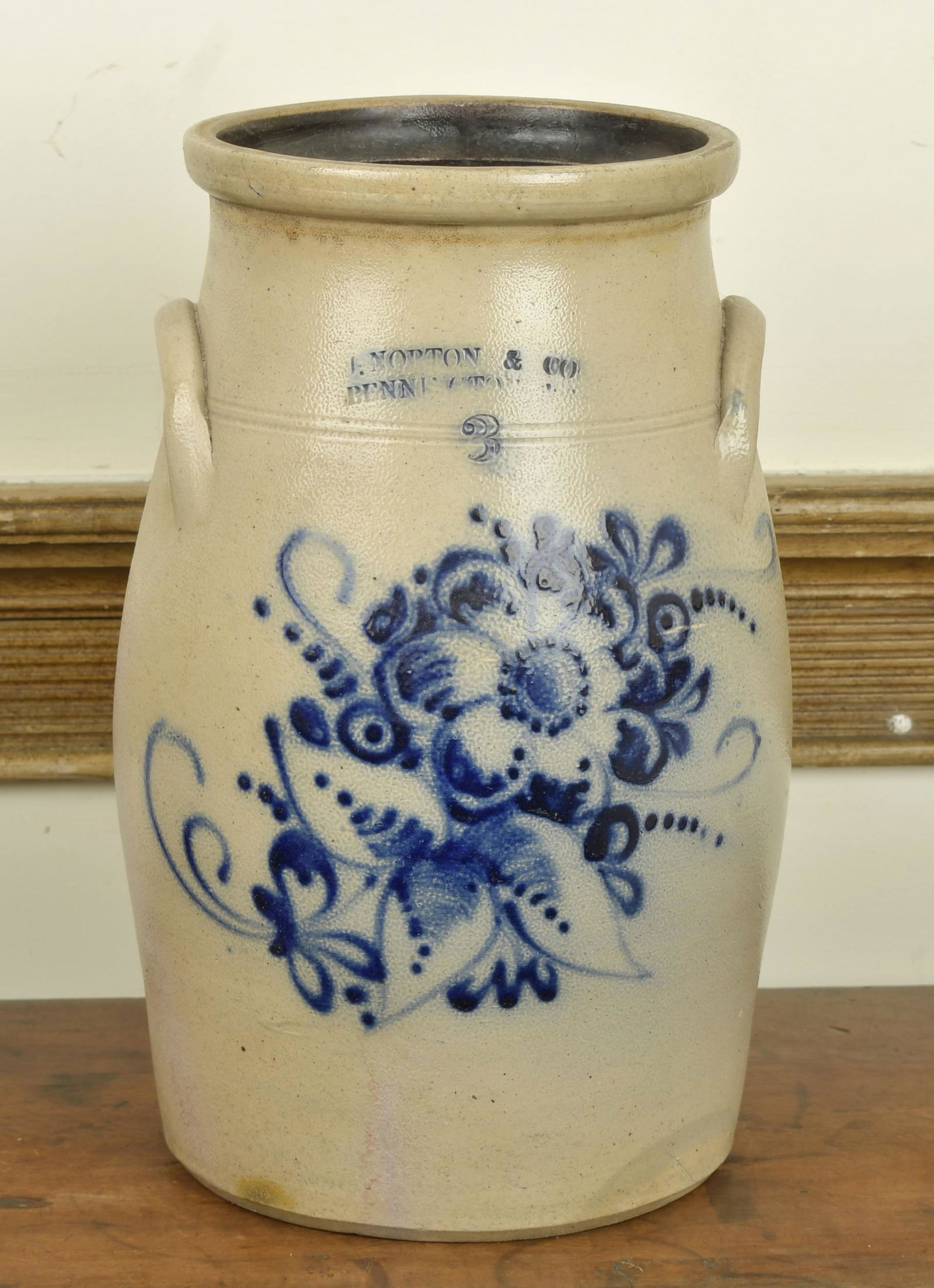 J. NORTON & CO. BENNINGTON VT STONEWARE CHURN. (1 of 9)