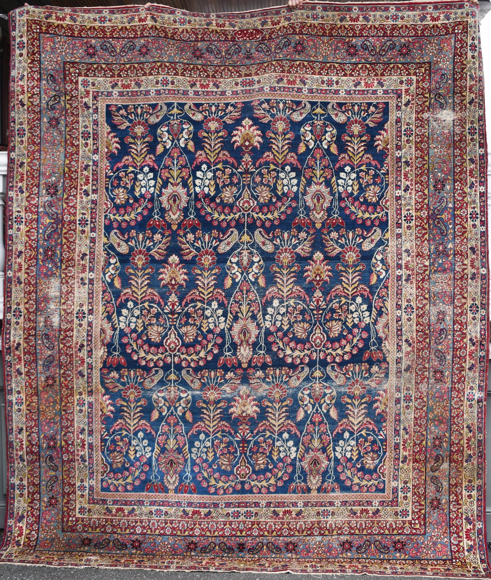 ANTIQUE KERMIN ORIENTAL ROOM SIZE RUG. (1 of 6)