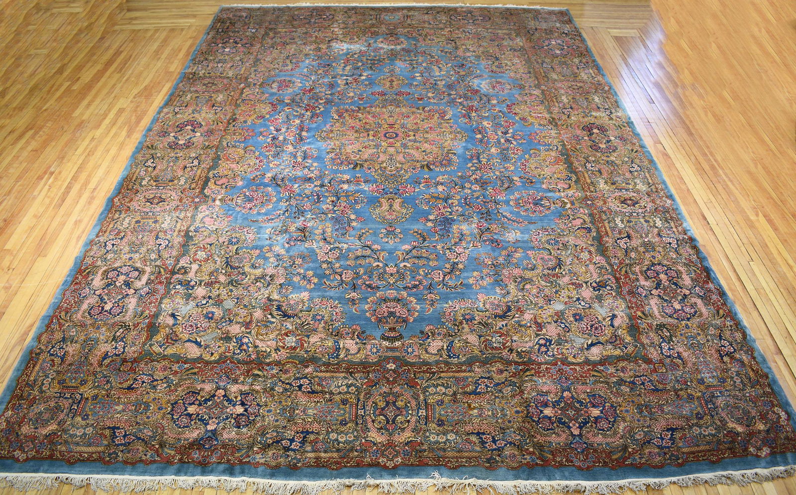 FINE ANTIQUE PALACE SIZE KERMAN RUG,13’9” X 20’ (1 of 11)