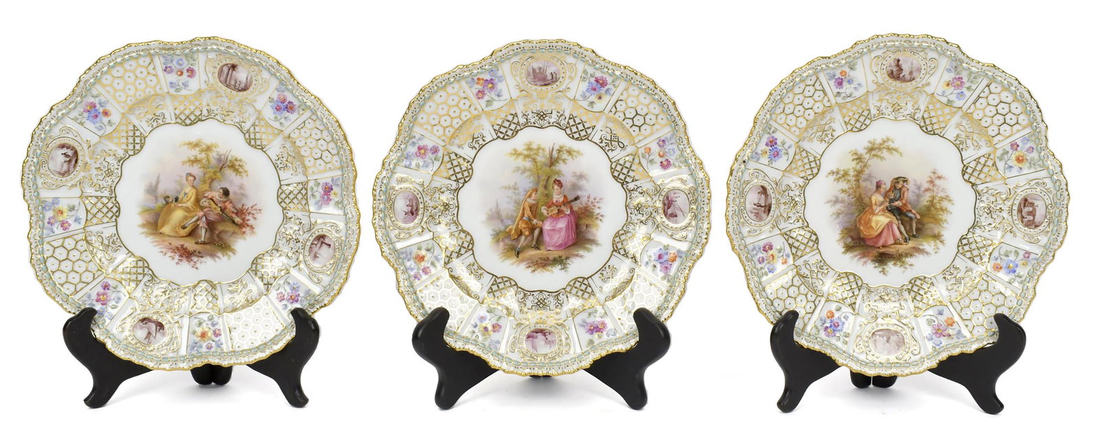 THREE MEISSEN PORCELAIN CABINET PLATES. (1 of 8)