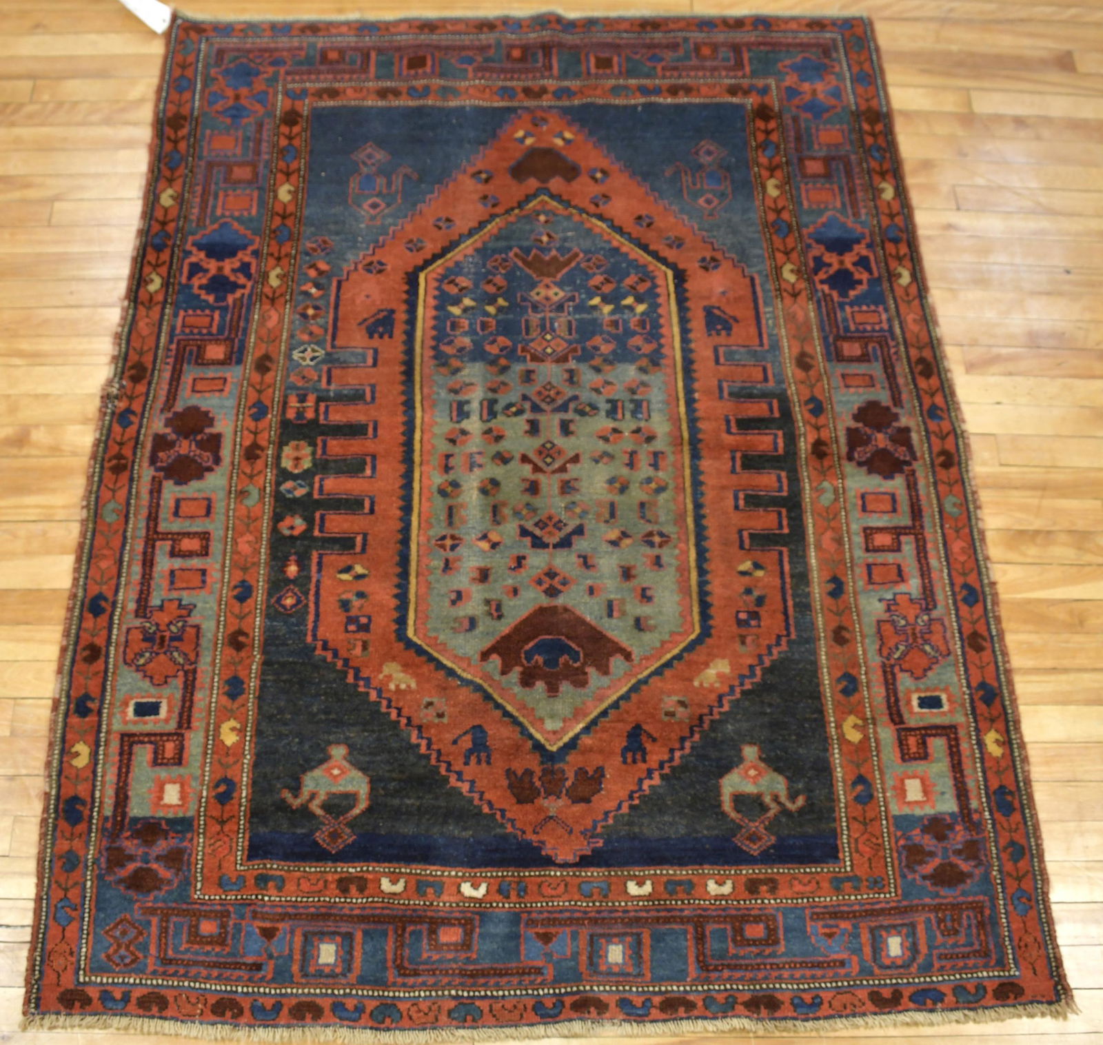 ANTIQUE ORIENTAL PERSIAN SCATTER RUG. (1 of 9)