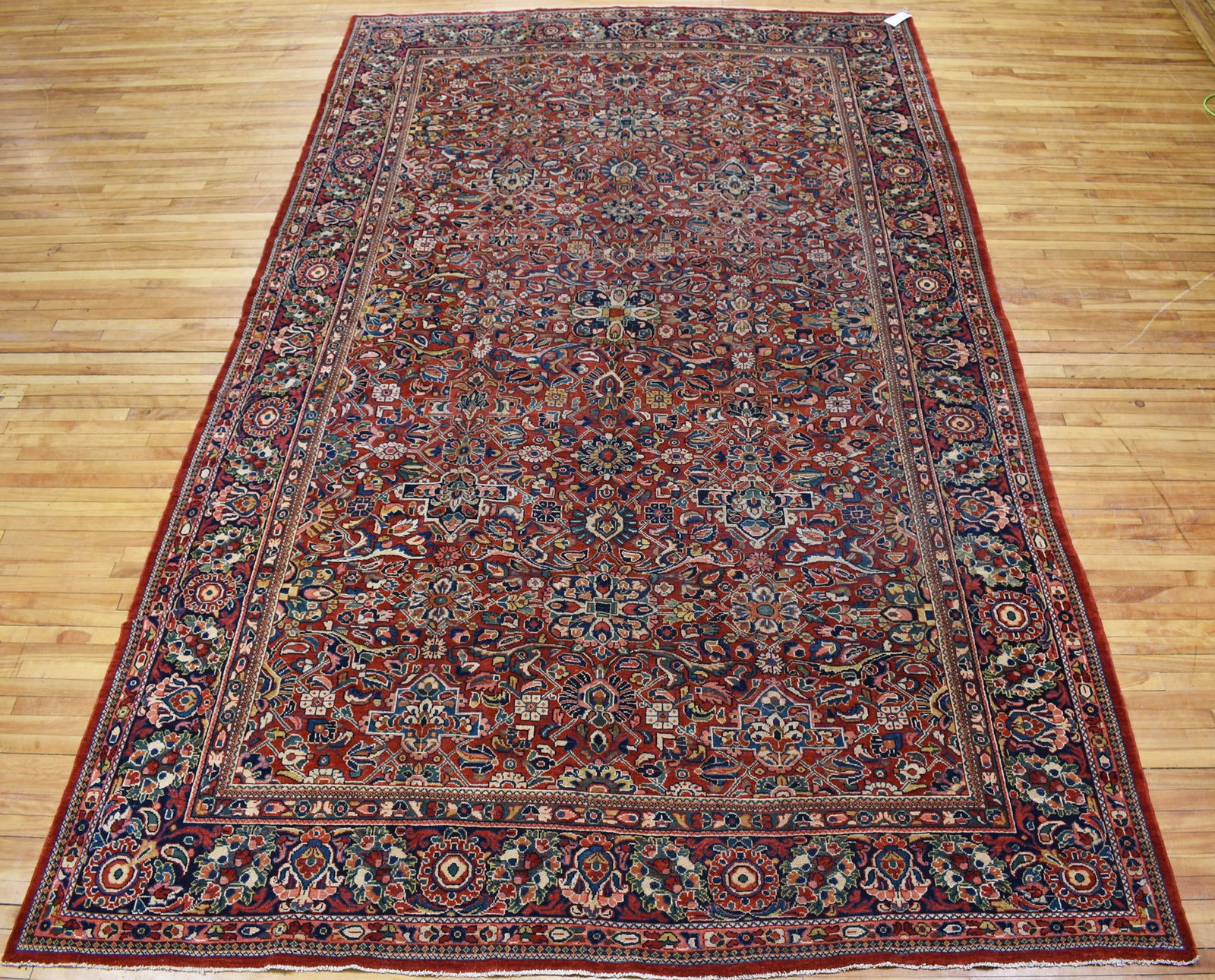 ANTIQUE ORIENTAL ROOM SIZE RUG. (1 of 5)
