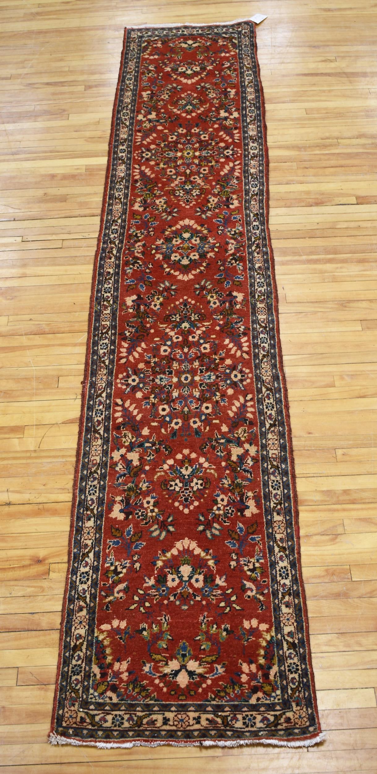ORIENTAL HAMADAN RUNNER RUG. (1 of 5)