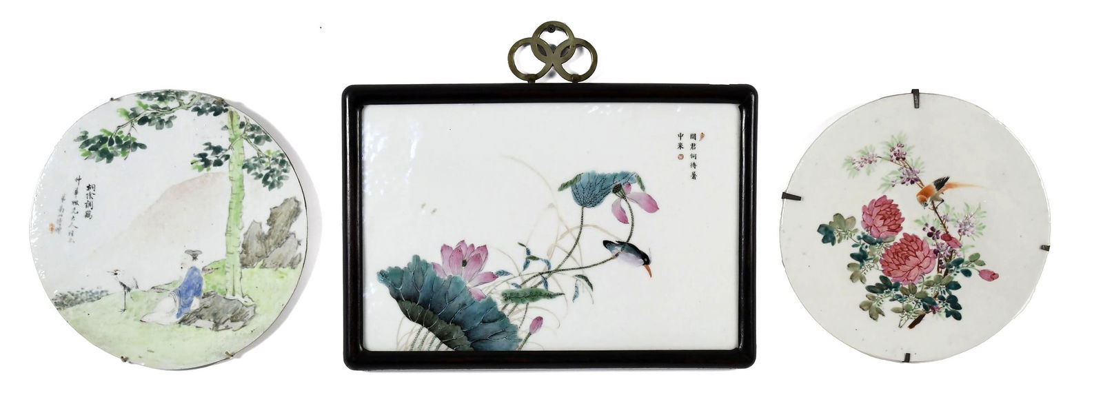 THREE ANTIQUE CHINESE PORCELAIN PLAQUES. (1 of 5)
