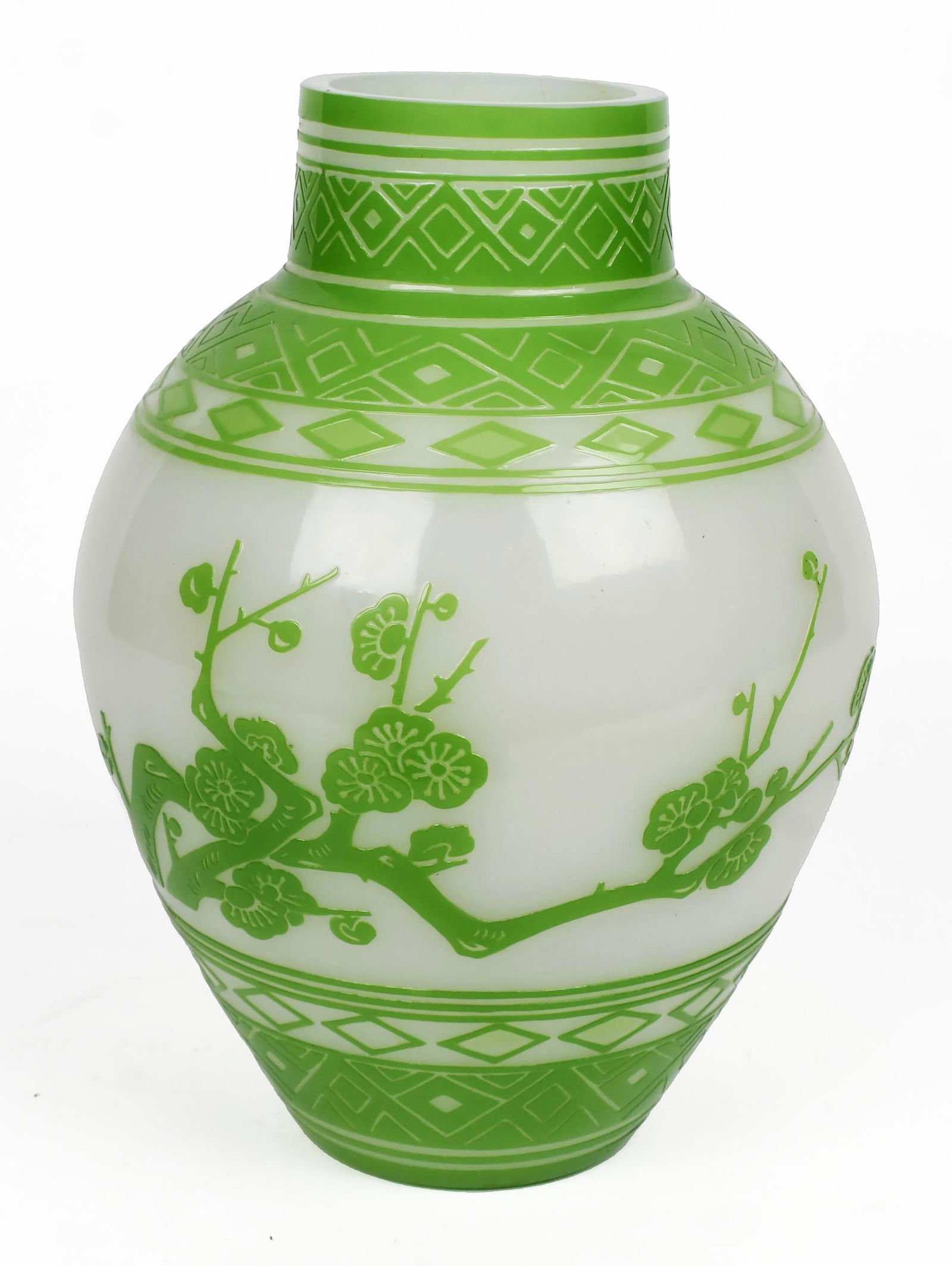 ATTRIBUTED STEUBEN CAMEO CUT GLASS VASE. (1 of 6)